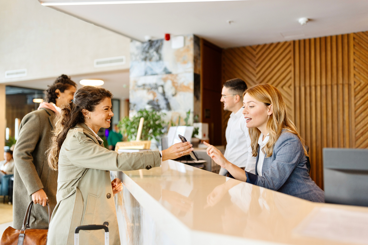 how to choose the best hotel reservation software