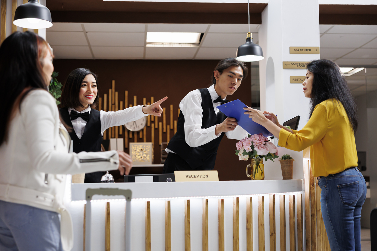 Hotel front desk upselling strategies 